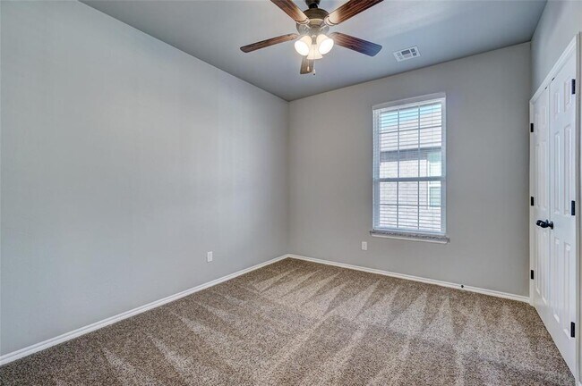 Building Photo - 1736 Eighty-Niner Ter