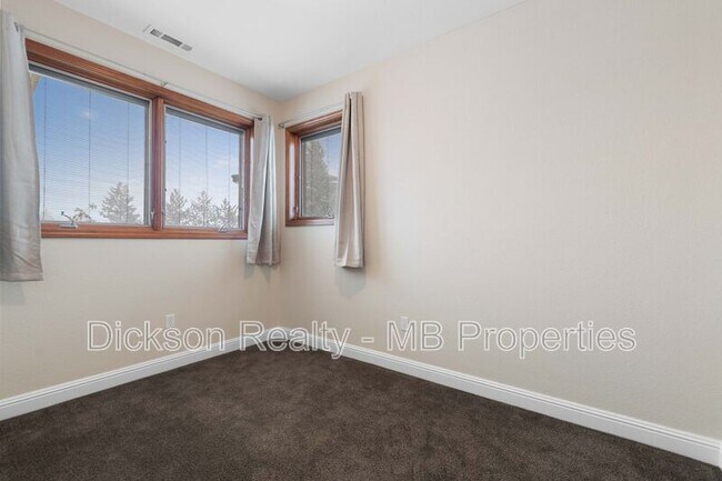 Building Photo - 711 Aspen Trail