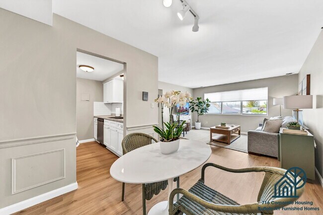 Building Photo - Furnished 2-Bedroom Apartment in Tonawanda
