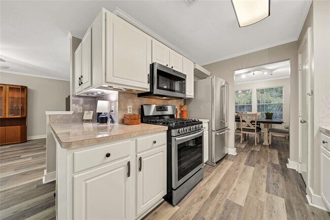 Building Photo - 6202 Spruce Bough Ct