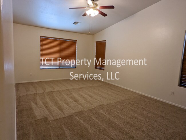 Building Photo - Beautiful 3bed/2 bath in Avondale with all...