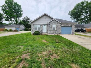 Building Photo - 4874 Pine Ridge Ct
