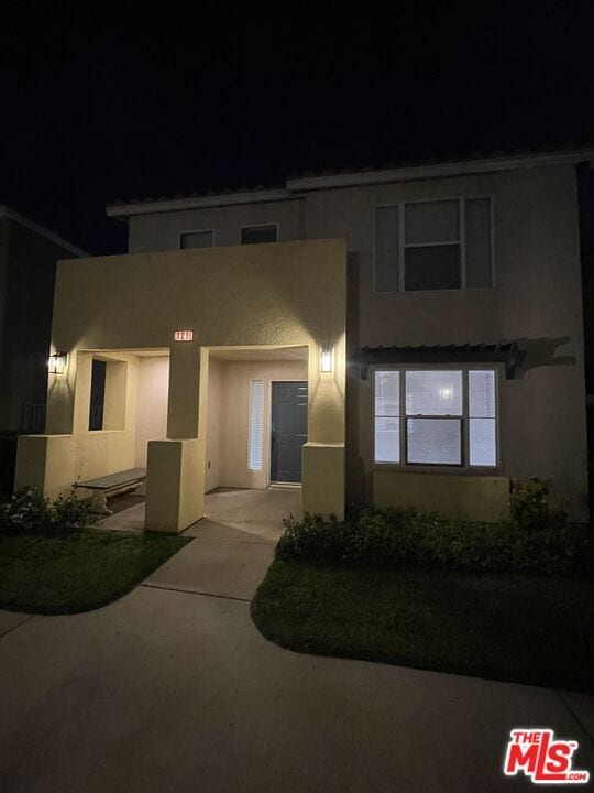 Building Photo - 121 Cancion Way