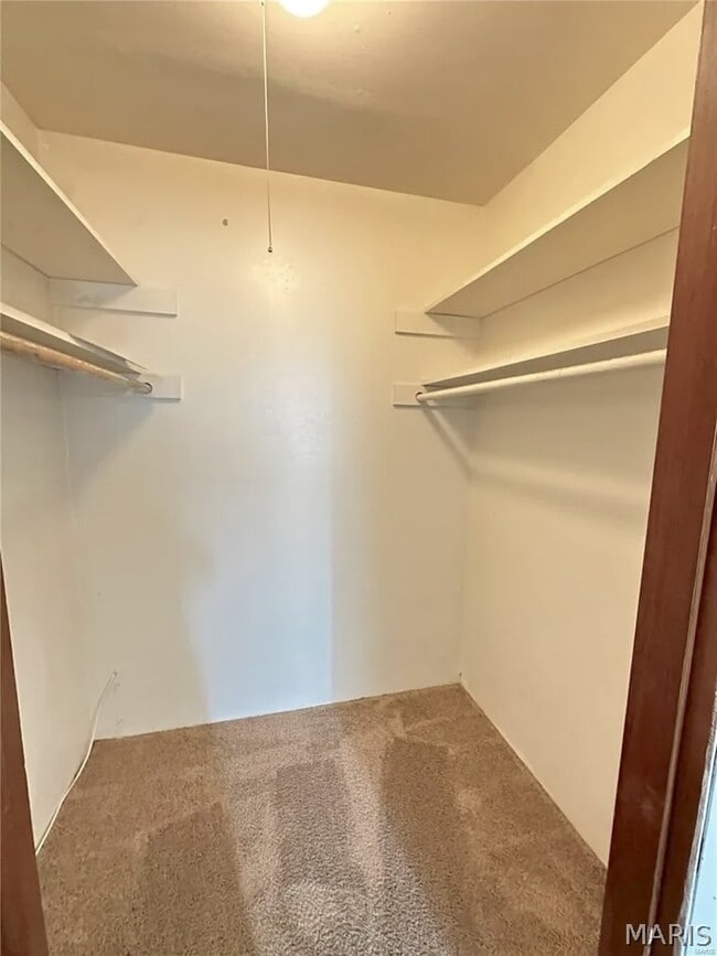 Building Photo - 702 S Lincoln Ave