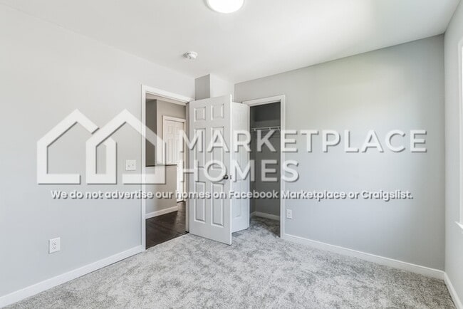 Building Photo - 1803 1/2 N 28th St