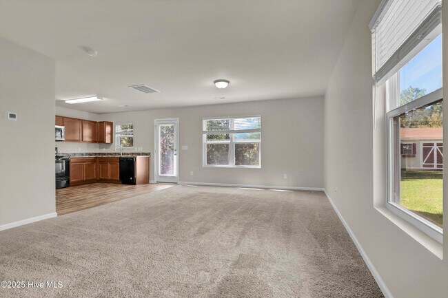 Building Photo - 201 Bungalow Rd