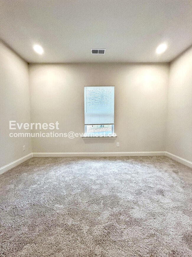 Building Photo - 1410 Austin St