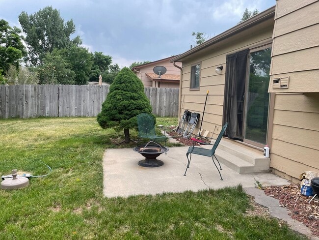 Building Photo - Central Location! 4 Bed 2 Bath House in Fort Collins