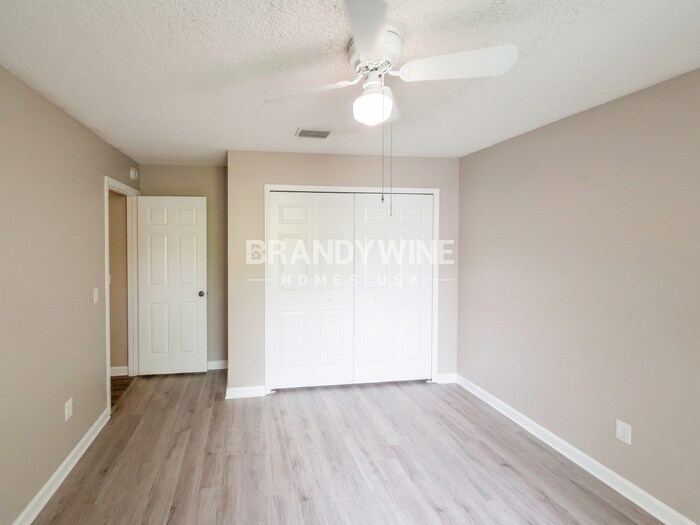 Building Photo - 1864 Ontario Ct