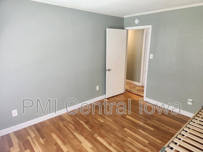 Building Photo - 1234 Herold Ave