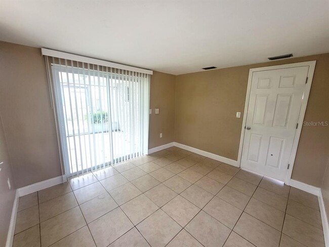 Building Photo - 7526 Topay Ln