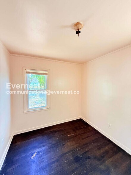 Building Photo - 16720 Rockdale St