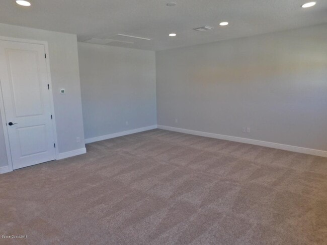 Building Photo - 7123 Vista Hermosa Dr