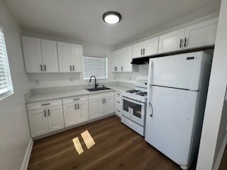 Building Photo - 121 W Century Blvd