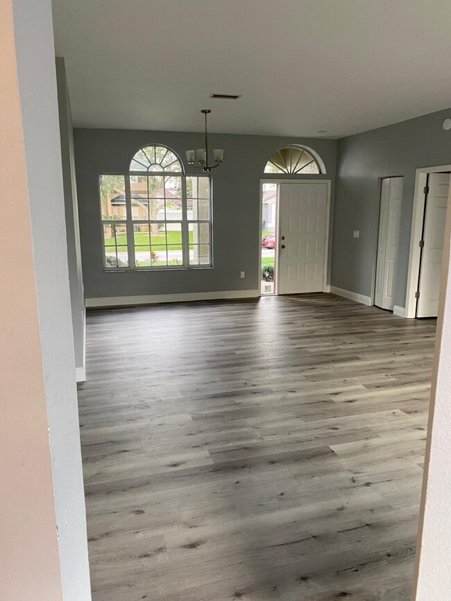 Building Photo - 1341 Flaxwood Ave