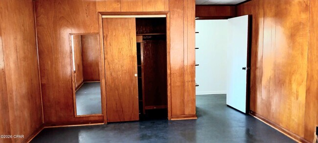 Building Photo - 648 N 9th Plaza