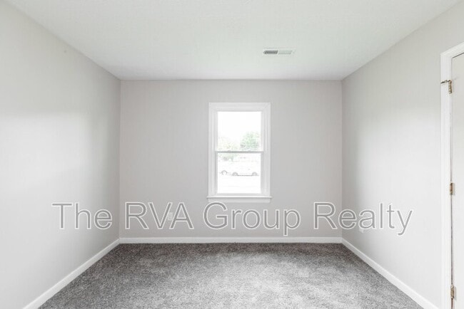 Building Photo - 201 Evergreen Ave