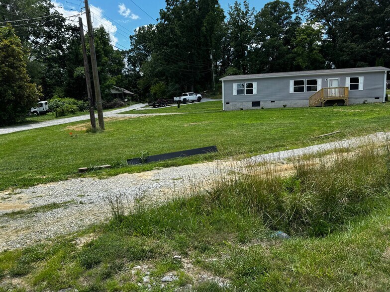 Building Photo - 44 Pop Corn Dr