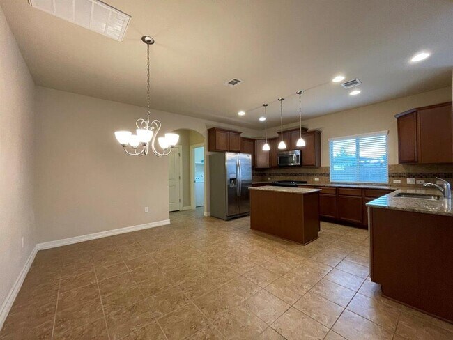 Building Photo - 6505 Alleyton Dr