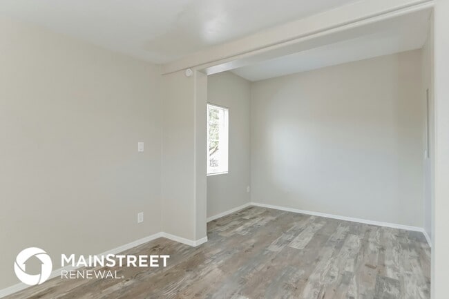 Building Photo - 455 W Montana St