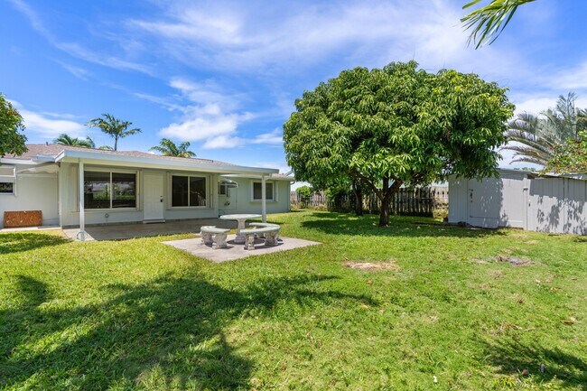 Building Photo - 360 Palmetto St