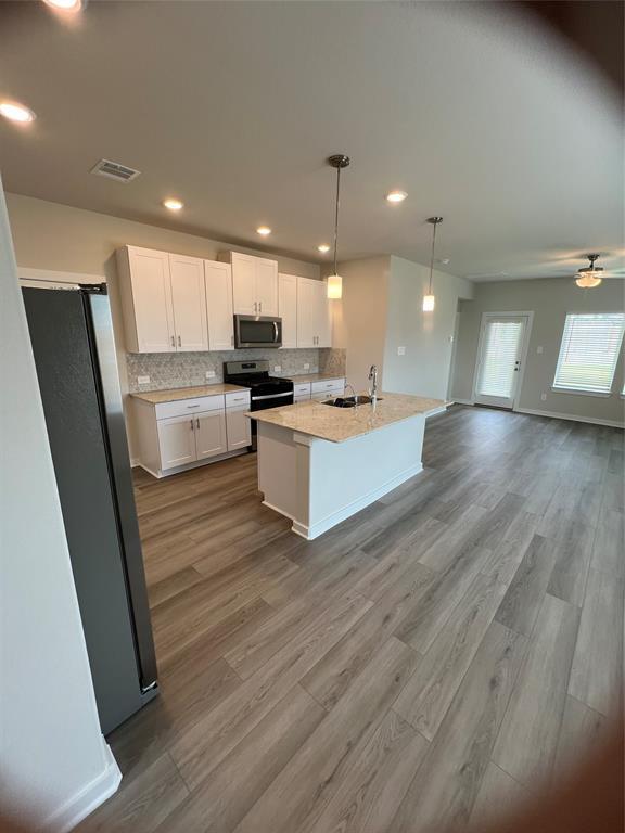 Building Photo - 1722 Cayden Oak Ln