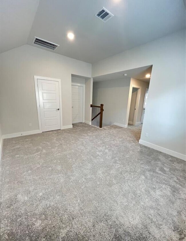 Building Photo - 17697 Tree of Heaven