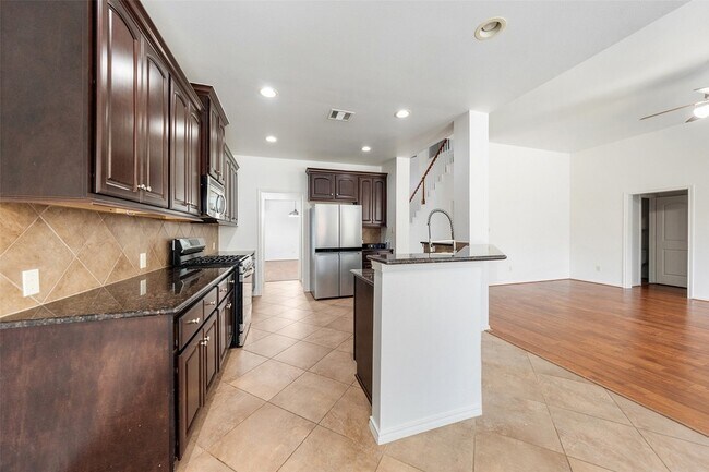 Building Photo - 26643 Juniper Forest Fall Ln