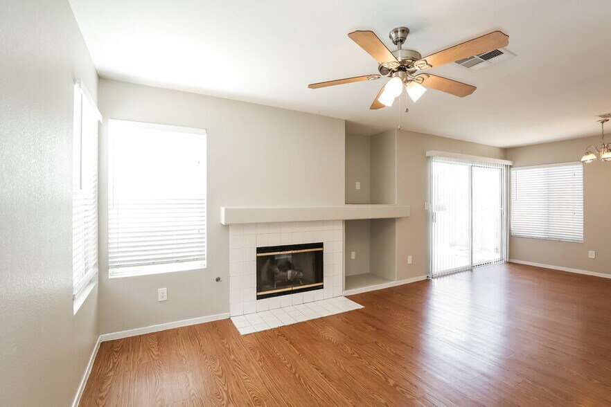 Building Photo - 1645 Splinter Rock Way