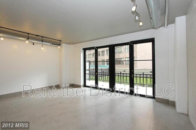 Building Photo - 1133 14th St NW