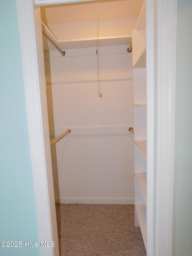 Building Photo - 6109 Schooner Ct
