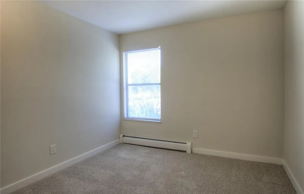 Building Photo - 10150 E Virginia Ave