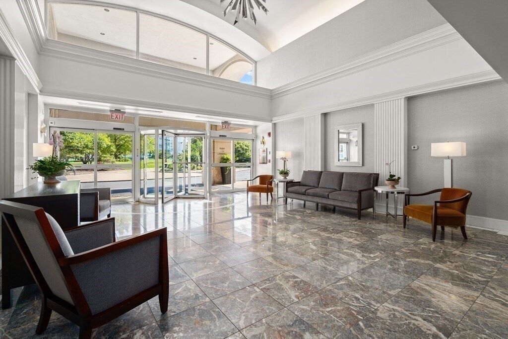 Building Photo - 191 W 8th St