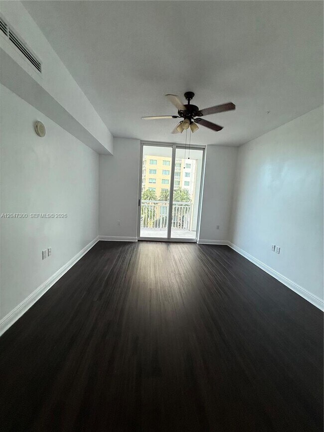 Building Photo - 1745 E Hallandale Beach Blvd