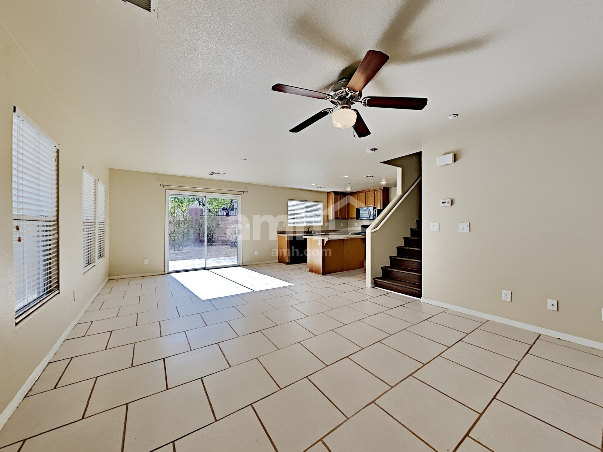 Building Photo - 1160 Paradise Safari Dr