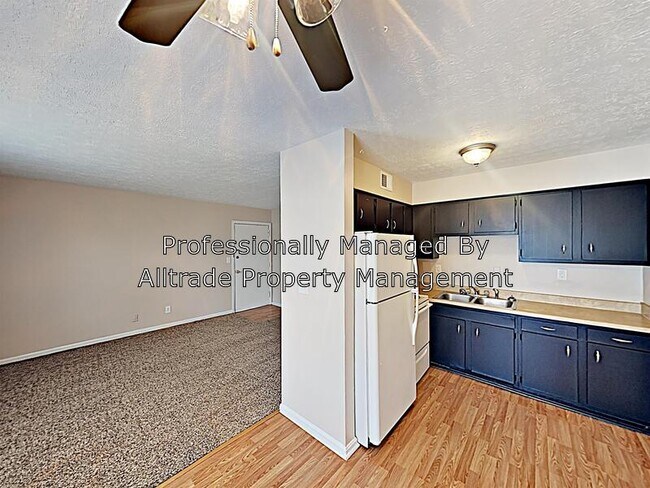 Building Photo - 4850 Fegenbush Ln