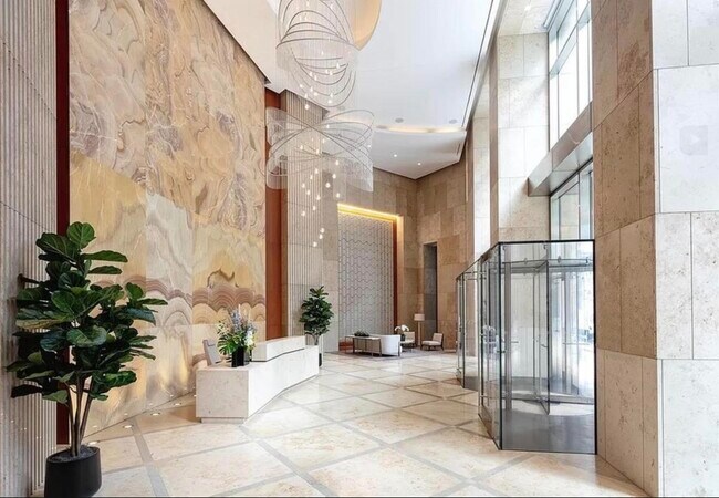 Building Photo - 99 Hudson St