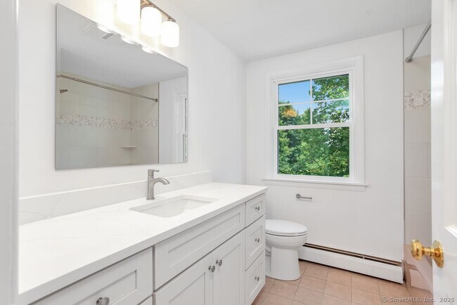 Building Photo - 214 Mixville Rd
