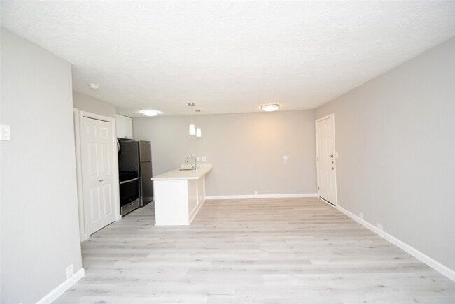 Building Photo - 2515 Yoakum Blvd