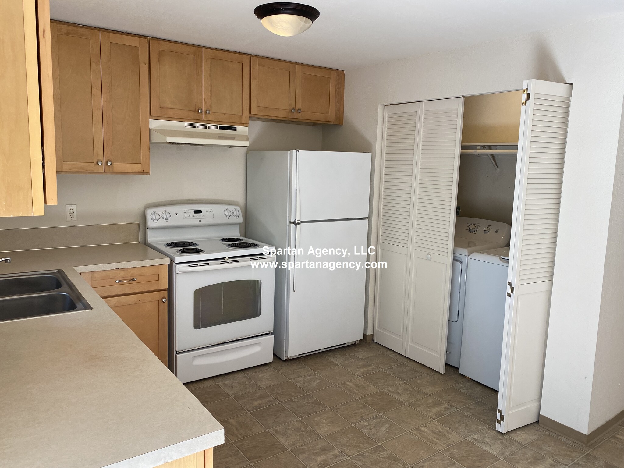 Building Photo - 10416 29th St E