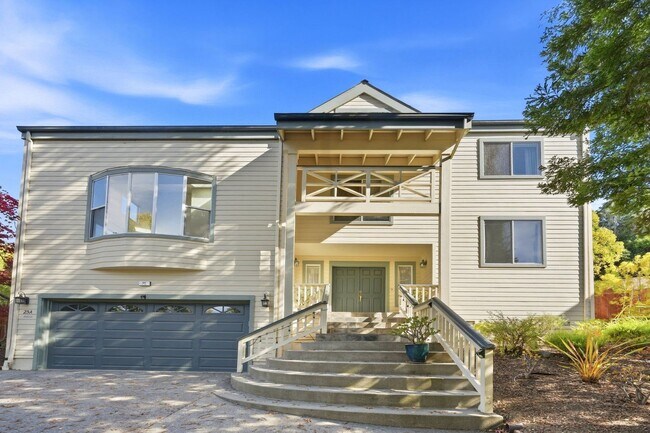 Building Photo - 25 Biscayne Ct