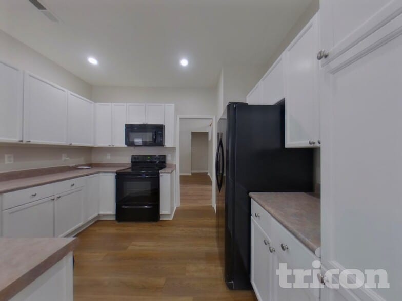 Building Photo - 6031 Powder Mill Pl