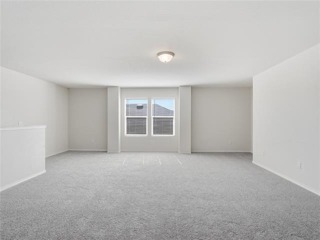 Building Photo - 933 Dressage Dr