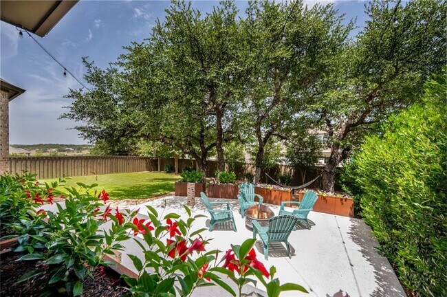 Building Photo - 16121 Golden Top Dr