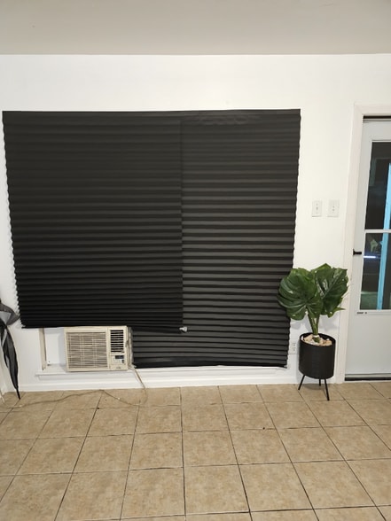 Building Photo - 4011 Happy Canyon Dr