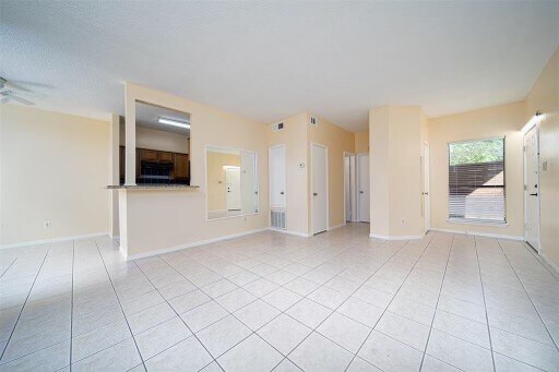 Building Photo - 8293 Sands Point Dr