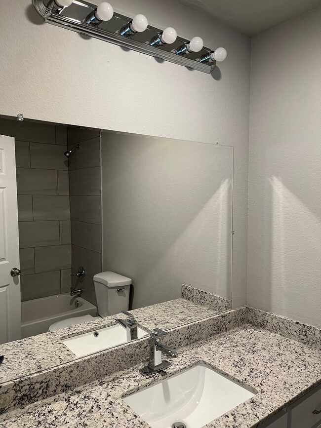 Building Photo - NEW CONSTRUCTION 3 bed 2 bath duplex