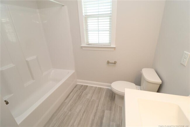 Building Photo - 2936 Baronial St
