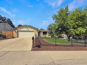 Building Photo - $0 DEPOSIT OPTION. CHARMING 4BED/2.5BATH I...