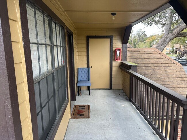 Building Photo - Amazing Location **Altamonte Condo** - 1 Bedroom